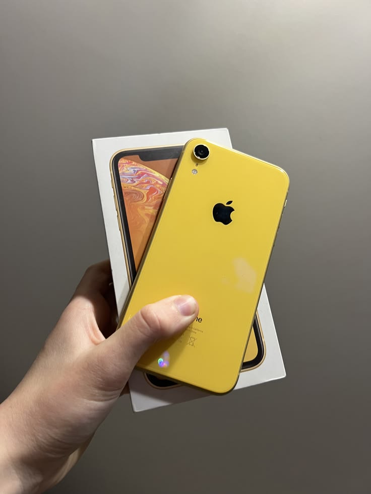 Apple iPhone XR 256GB YELLOW GOOD USED Refurbished - Techlord