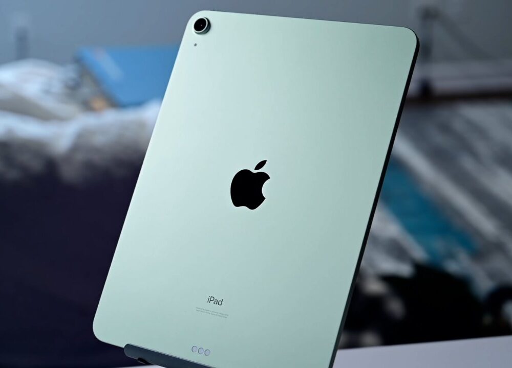 Apple iPad Air 4th Gen – 64GB |(Refurbished) Pre-Owned | Excellent Condition | 6-Month Warranty