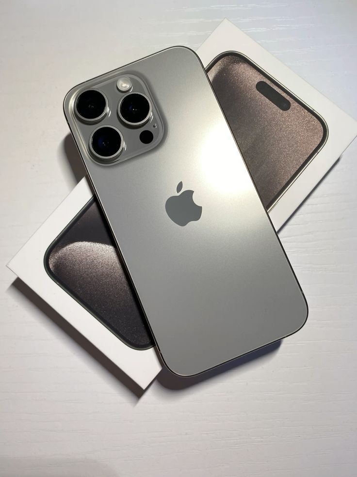 iPhone 14 Pro Max 128GB Silver Excellent - Image 4